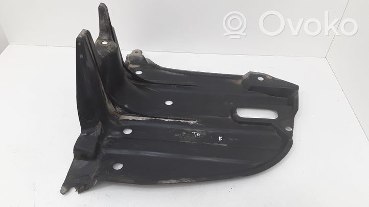 Toyota Avensis T250 Osłona tylna podwozia pod zderzak 5839805020