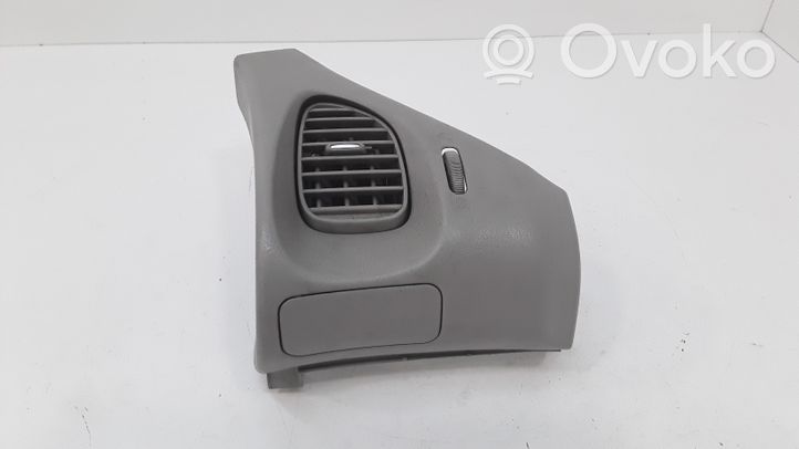 Nissan Almera Tino Moldura protectora de la rejilla de ventilación lateral del panel 
