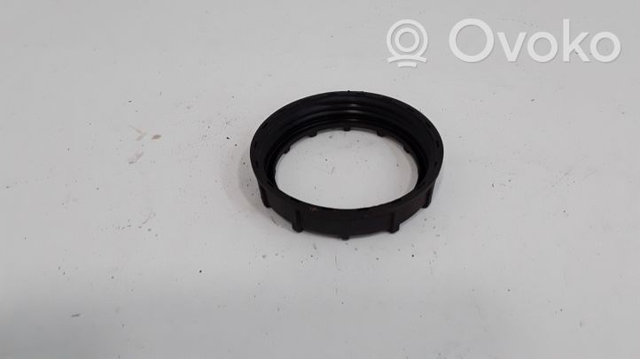 Volkswagen PASSAT B5.5 Bague de verrouillage pour réservoir de carburant 