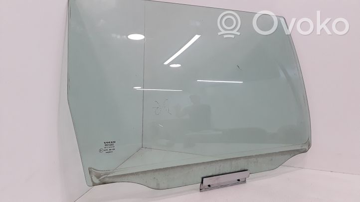 Volvo V70 Rear door window glass 