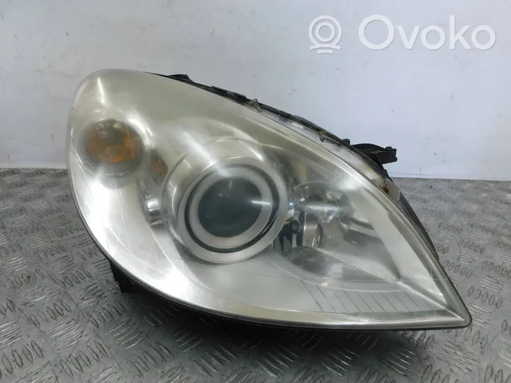 Mercedes-Benz B W245 Faro delantero/faro principal A1698204661