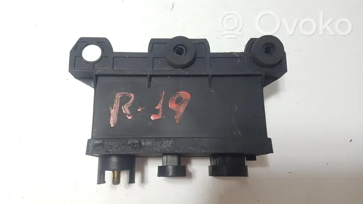 Renault 19 Przekaźnik / Modul układu ogrzewania wstępnego 7700103188