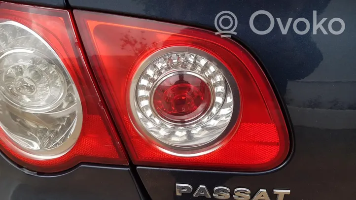 Volkswagen PASSAT Rear/tail lights 