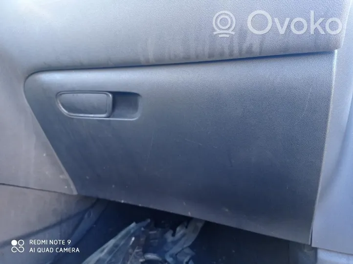 Citroen C4 I Schowek deski rozdzielczej 