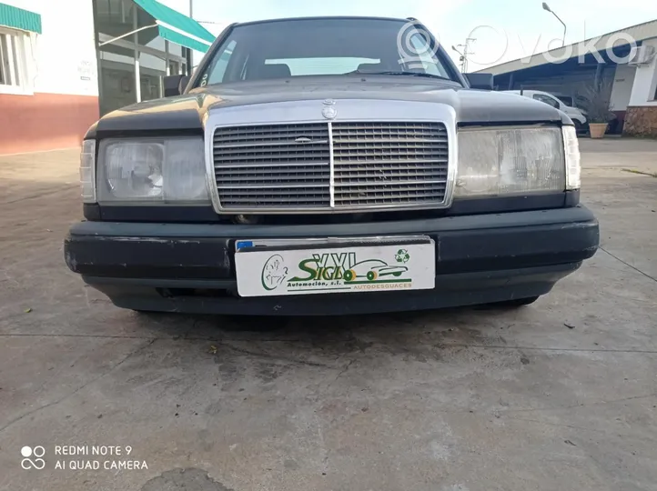 Mercedes-Benz E W124 Priekinis bamperis 