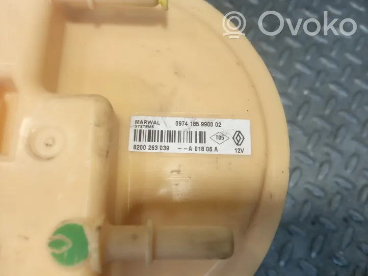 Renault Clio III Pompa carburante immersa 8200263039
