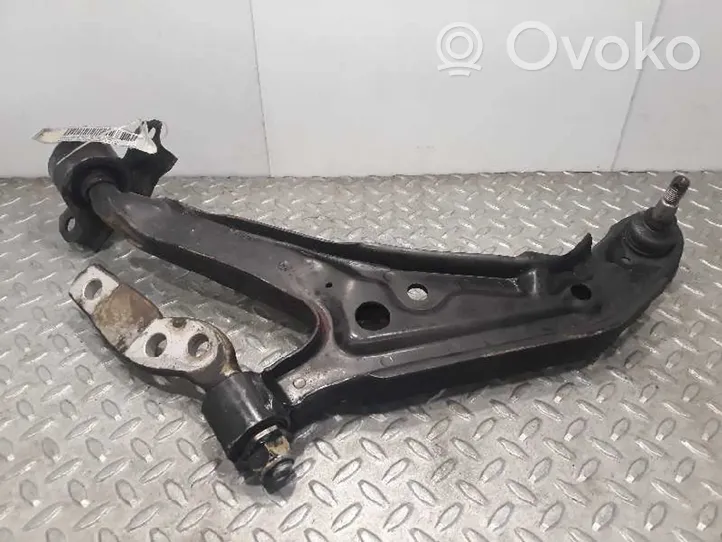 Nissan Primera Triangle bras de suspension inférieur avant 