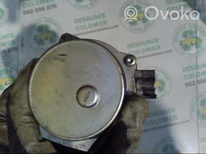 Renault Clio I Vacuum valve 