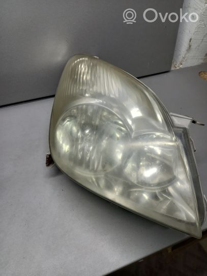 Toyota Corolla Verso E121 Headlight/headlamp 