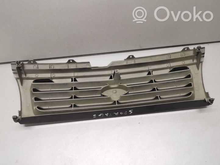 KIA Sportage Grille calandre supérieure de pare-chocs avant 0K01A50710