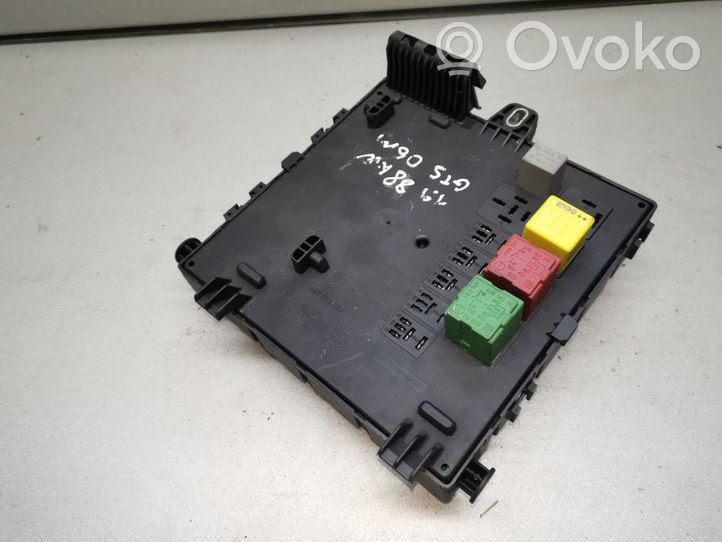 Opel Vectra C Fuse module 13205776