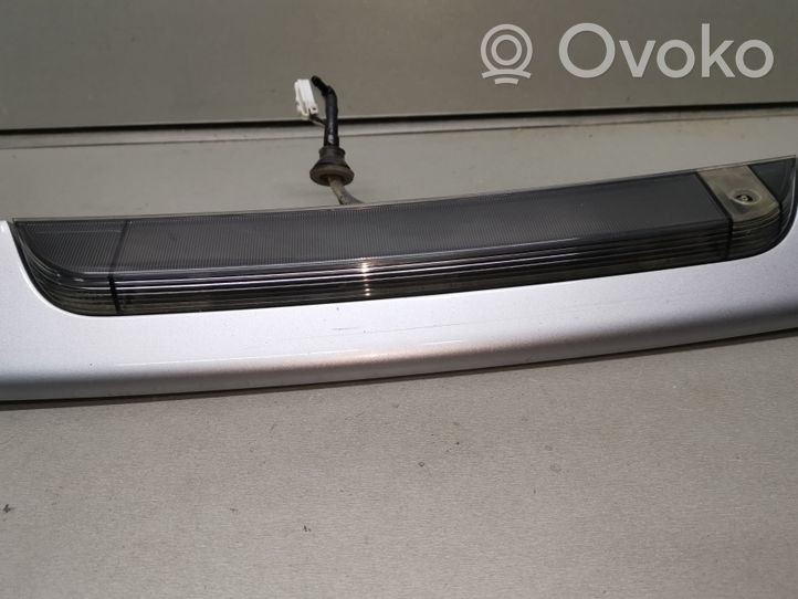 Mitsubishi Grandis Spoileris galinio dangčio MN129304