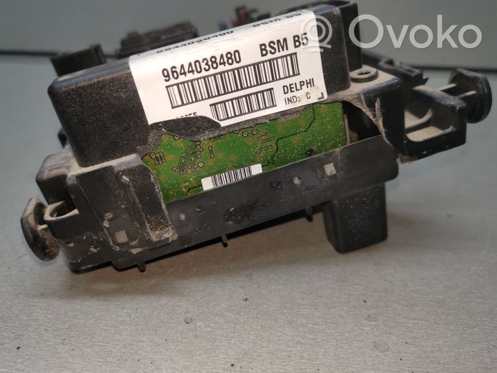 Peugeot 307 Module de fusibles 9644038480