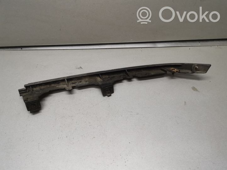 Nissan Primera Listwa pod lampę przednią 62322