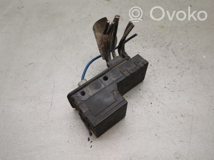 Citroen XM Sulakemoduuli 9609897680