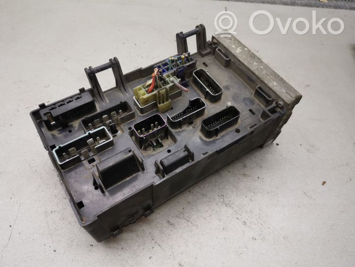 Dodge Grand Caravan Module de fusibles 05144579AC