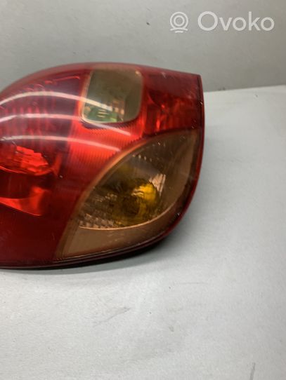 Toyota Corolla Verso E121 Lampa tylna 1827