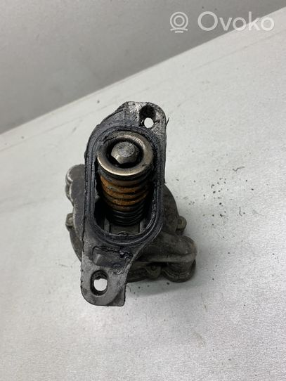 Volvo S70  V70  V70 XC Boîtier de thermostat / thermostat 07414500D