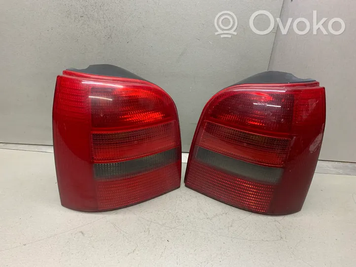 Audi A4 S4 B5 8D Luci posteriori 8D9945096