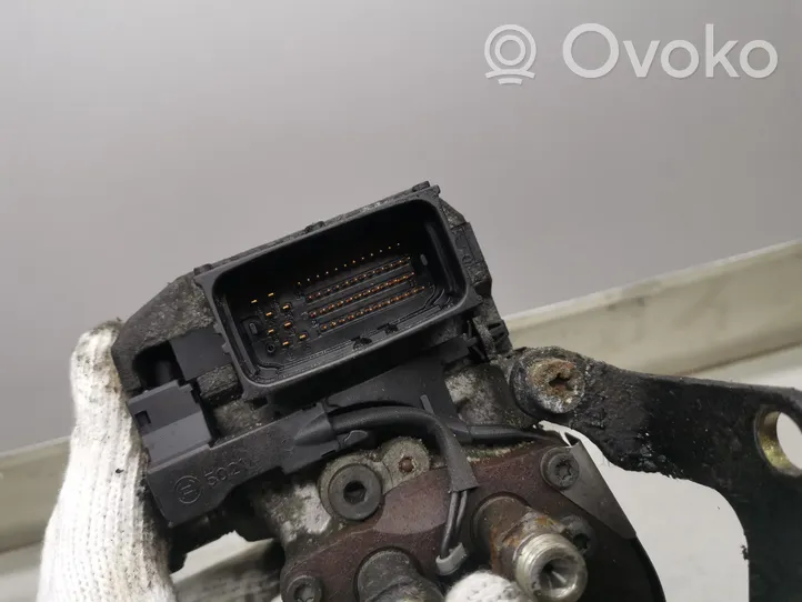 Opel Zafira A Pompe d'injection de carburant à haute pression 0470504220