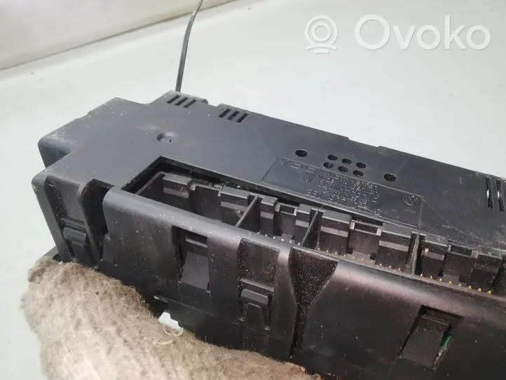 Volkswagen PASSAT B5 Climate control unit 3B1907044D