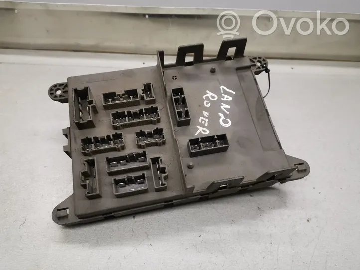 Land Rover Freelander Module de fusibles YQE000341