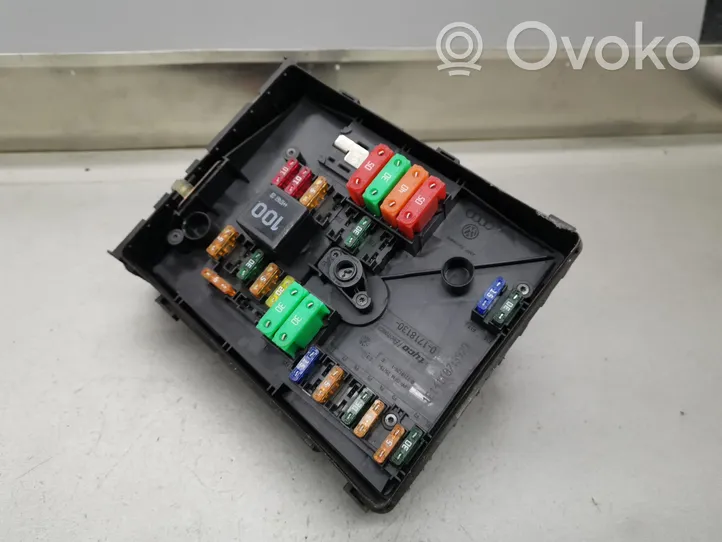 Volkswagen Touran I Fuse module 1K0937125A