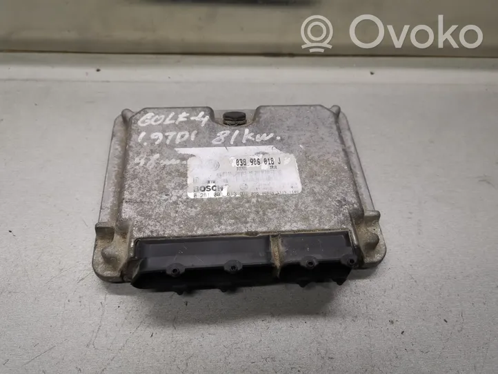 Volkswagen Golf IV Sterownik / Moduł ECU 038906018J