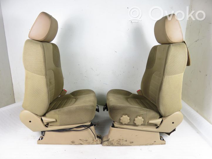 Nissan Pathfinder R51 Fotele / Kanapa / Komplet 