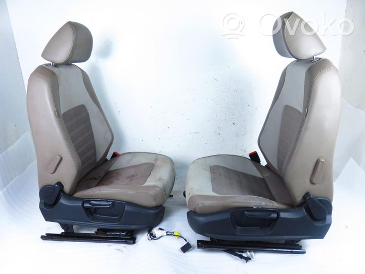 Volkswagen Jetta VI Juego del asiento 