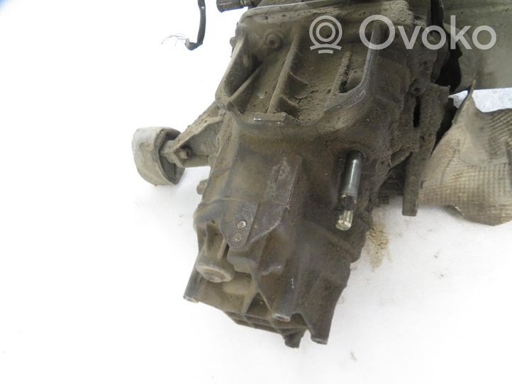 Audi A4 S4 B5 8D Mechaninė 6 pavarų dėžė 