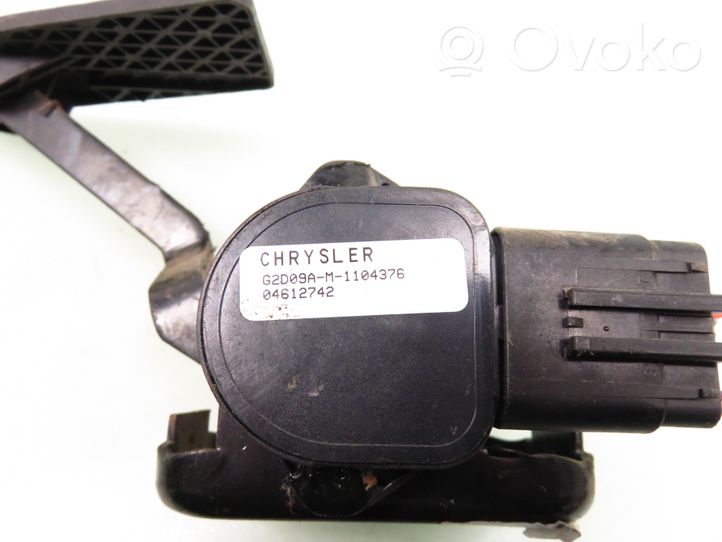 Chrysler Voyager Pedał gazu / przyspieszenia 