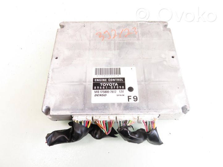 Toyota Corolla Verso E121 Calculateur moteur ECU MB1758007612