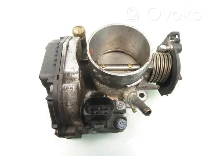 Audi A4 S4 B5 8D Valvola corpo farfallato 408237210001