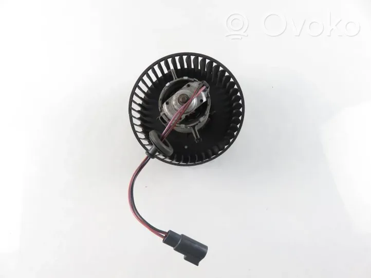 Mazda B2000 Heater fan/blower 