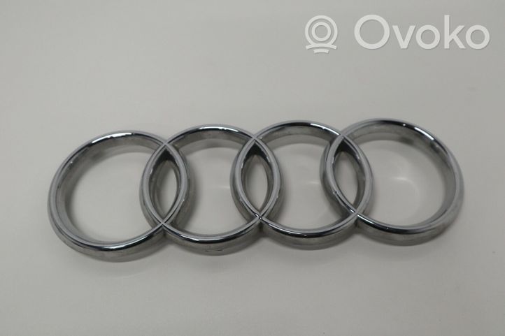 Audi A3 S3 A3 Sportback 8P Mostrina con logo/emblema della casa automobilistica 8P0853605