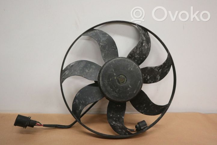 Audi A3 S3 A3 Sportback 8P Ventilatore di raffreddamento elettrico del radiatore 1K09594EA