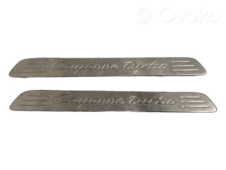 Porsche Cayenne (92A) Set di rifiniture davanzale (interno) 23890080