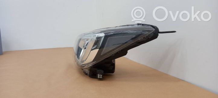 Subaru Forester SK Lampa przednia 