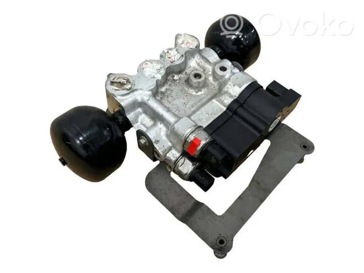 McLaren MP4 12c Compresseur / pompe à suspension pneumatique RP0048ROH