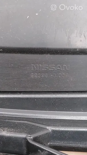 Nissan Qashqai Grille calandre supérieure de pare-chocs avant 62310HV00A