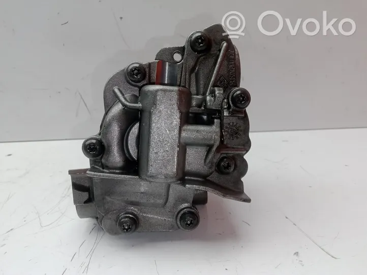 Renault Master III Oil pump 150009761R