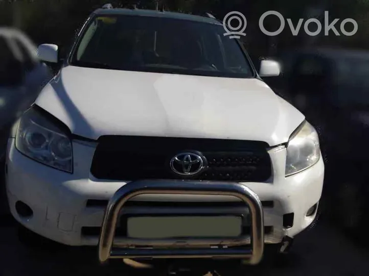 Toyota RAV 4 (XA30) Półoś przednia 