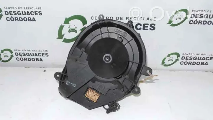 Volkswagen Passat Alltrack Ventola riscaldamento/ventilatore abitacolo 740221233F