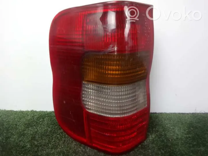 Opel Combo B Luci posteriori 67732670