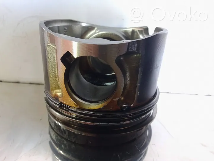 Opel Astra G Piston 