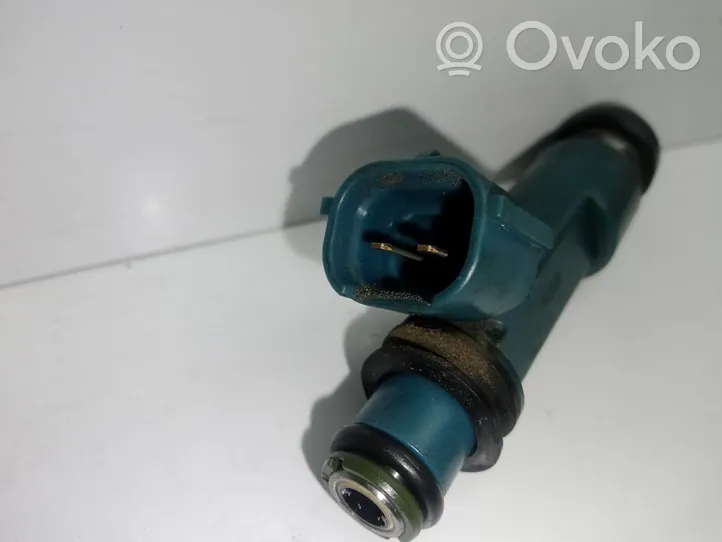 Mazda 2 Fuel injector 