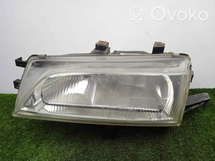 Honda Accord Lampa przednia 