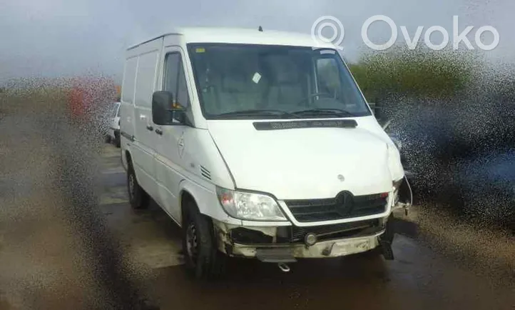 Mercedes-Benz Sprinter W901 W902 W903 W904 Hydraulisen servojärjestelmän paineventtiili A0014300308