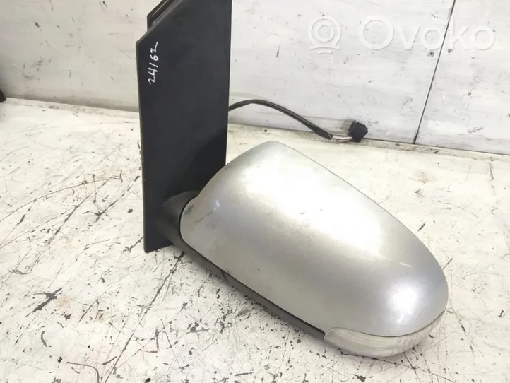 Volkswagen Touran I Front door electric wing mirror 